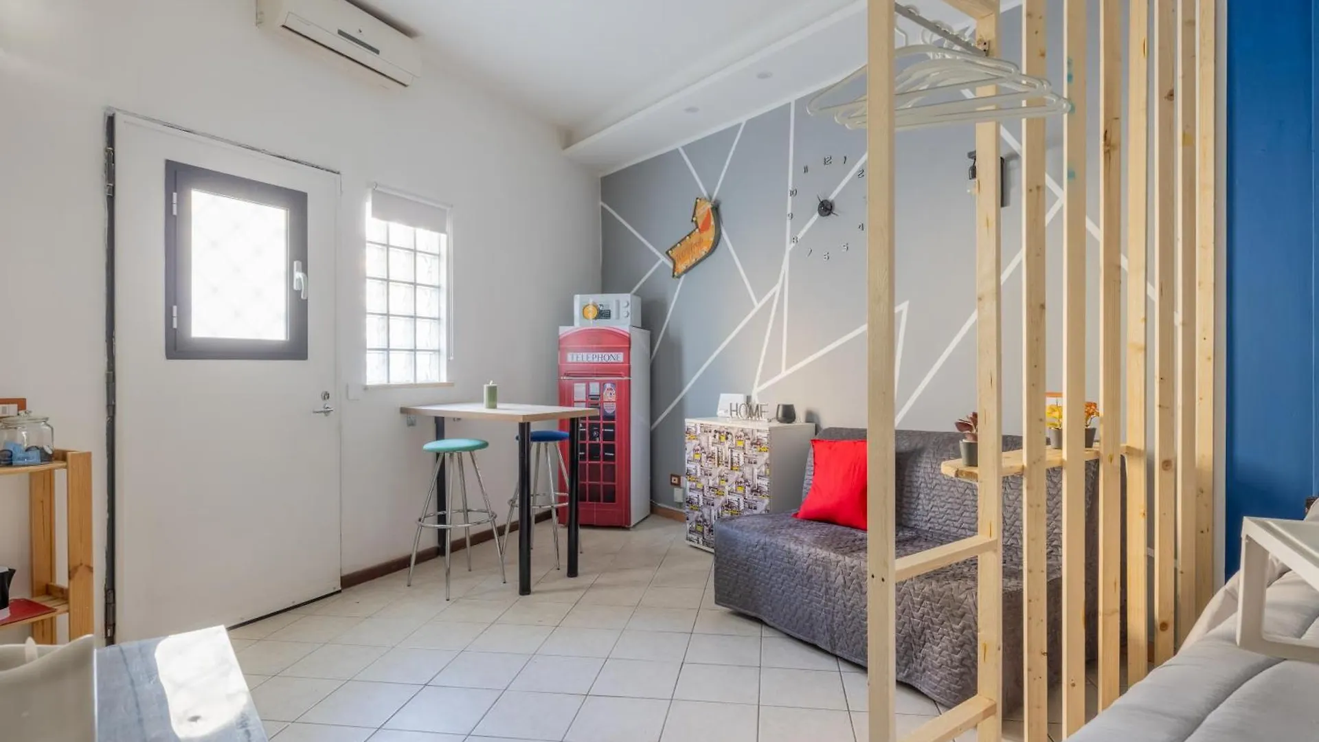 Tiny Indipendent House Apartment Rome 0*,  Italy